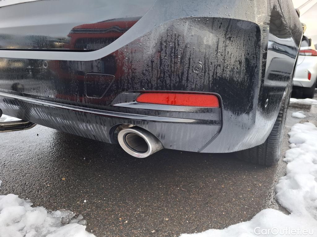  Bmw  Serie 3 BMW Série 3 Touring / 2022 / 5P / Break 320e xDrive 204 Busi Design BVA8 Hybride #31