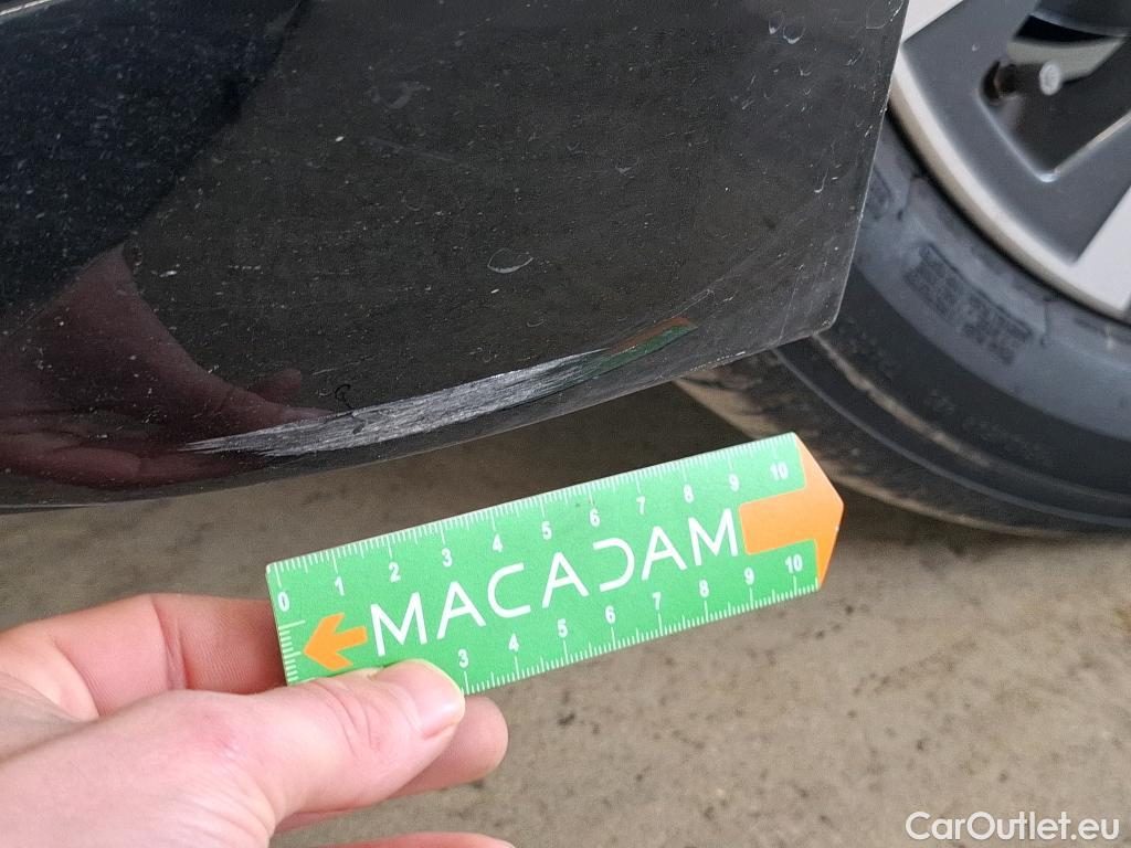  Bmw  Serie 3 BMW Série 3 Touring / 2022 / 5P / Break 320e xDrive 204 Busi Design BVA8 Hybride #9