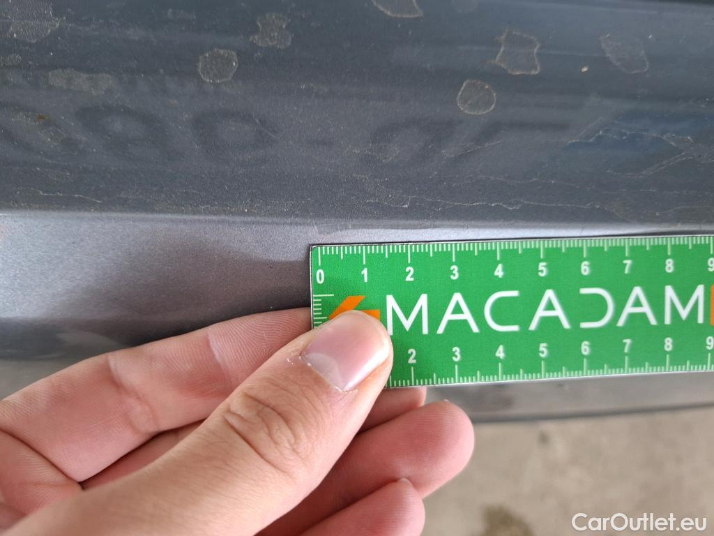  Bmw  Serie 2 BMW Série 2 Gran Coupé / 2019 / 4P / Berline 220D AUTO Business Design #37