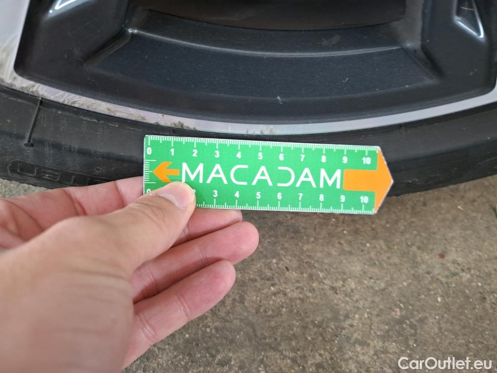  Bmw  Serie 2 BMW Série 2 Gran Coupé / 2019 / 4P / Berline 220D AUTO Business Design #18