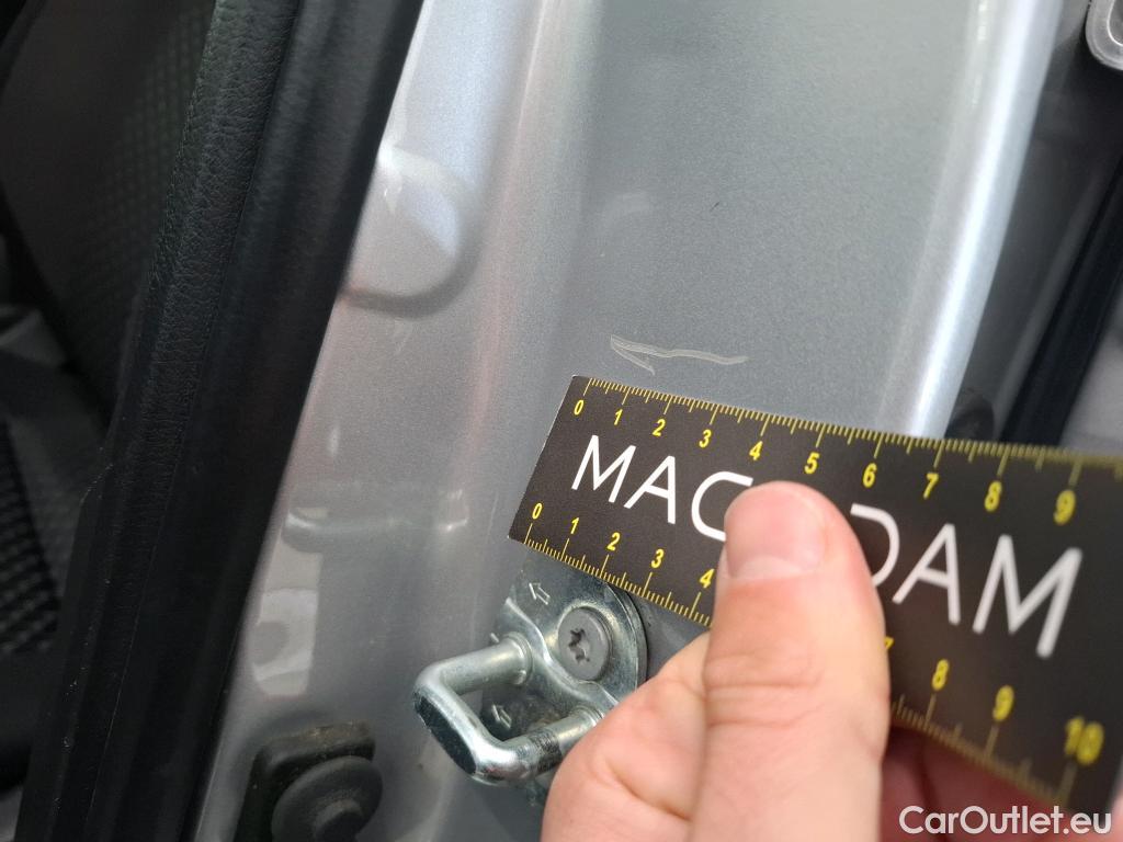  Nissan  Micra NISSAN  / 2016 / 5P / Berline IG-T 100 Business Edition #11