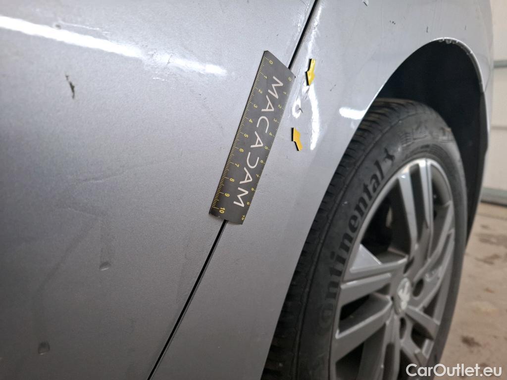  Peugeot  208  Active Business 1.5 HDi 100CV BVM6 E6d #40