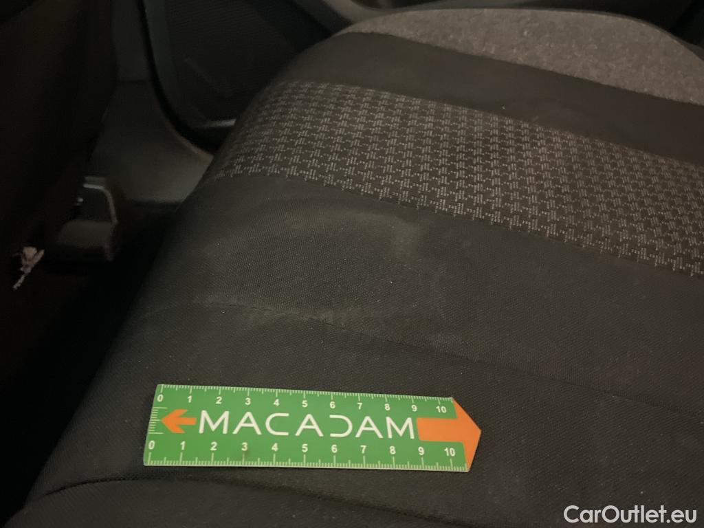  Peugeot  3008  Active Business 1.5 HDi 130CV BVA8 E6d #17