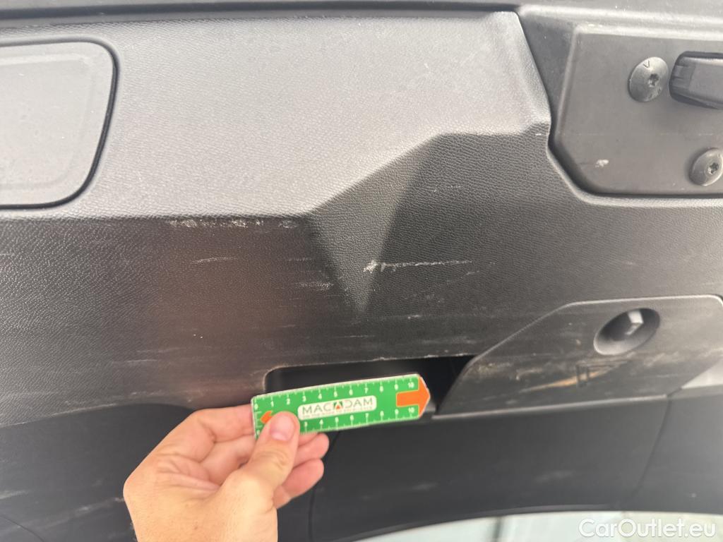  Peugeot  3008  II GT 1.5 HDi 130CV BVA8 E6d #9