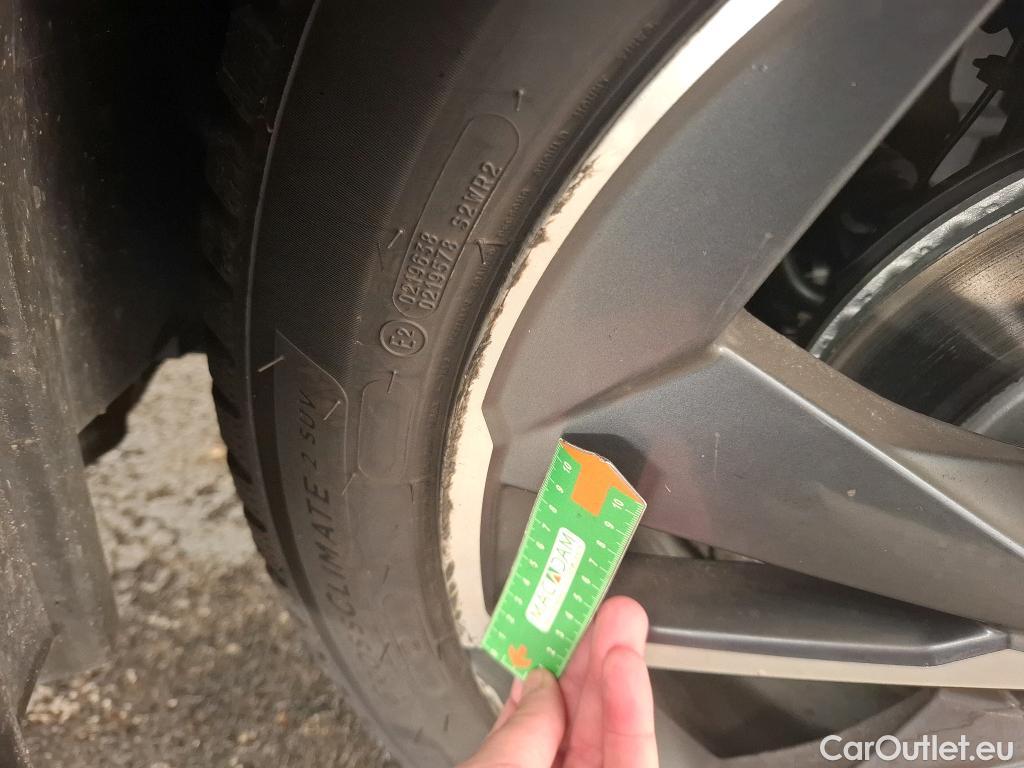  Nissan  Qashqai NISSAN  / 2021 / 5P / Crossover 1.3 MHEV 158ch Xtronic N-Style(SP) #39