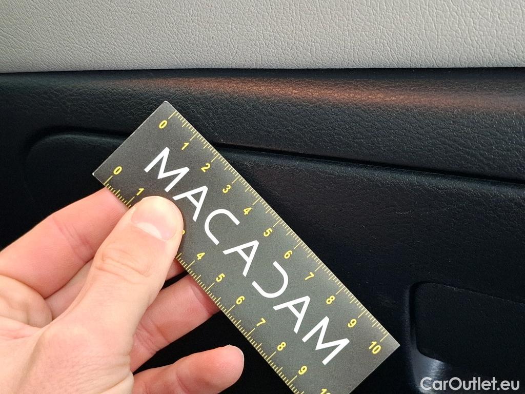  Nissan  Micra NISSAN  / 2016 / 5P / Berline IG-T 100 Business Edition #24