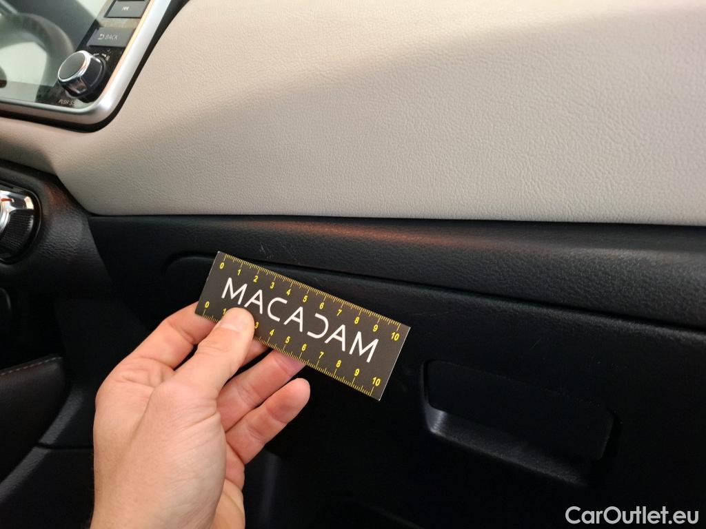  Nissan  Micra NISSAN  / 2016 / 5P / Berline IG-T 100 Business Edition #23