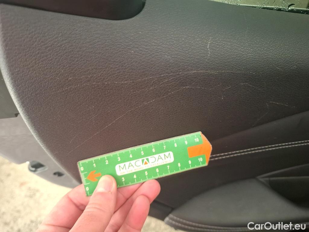  Nissan  Qashqai NISSAN  / 2021 / 5P / Crossover 1.3 MHEV 158ch Xtronic N-Style(SP) #42