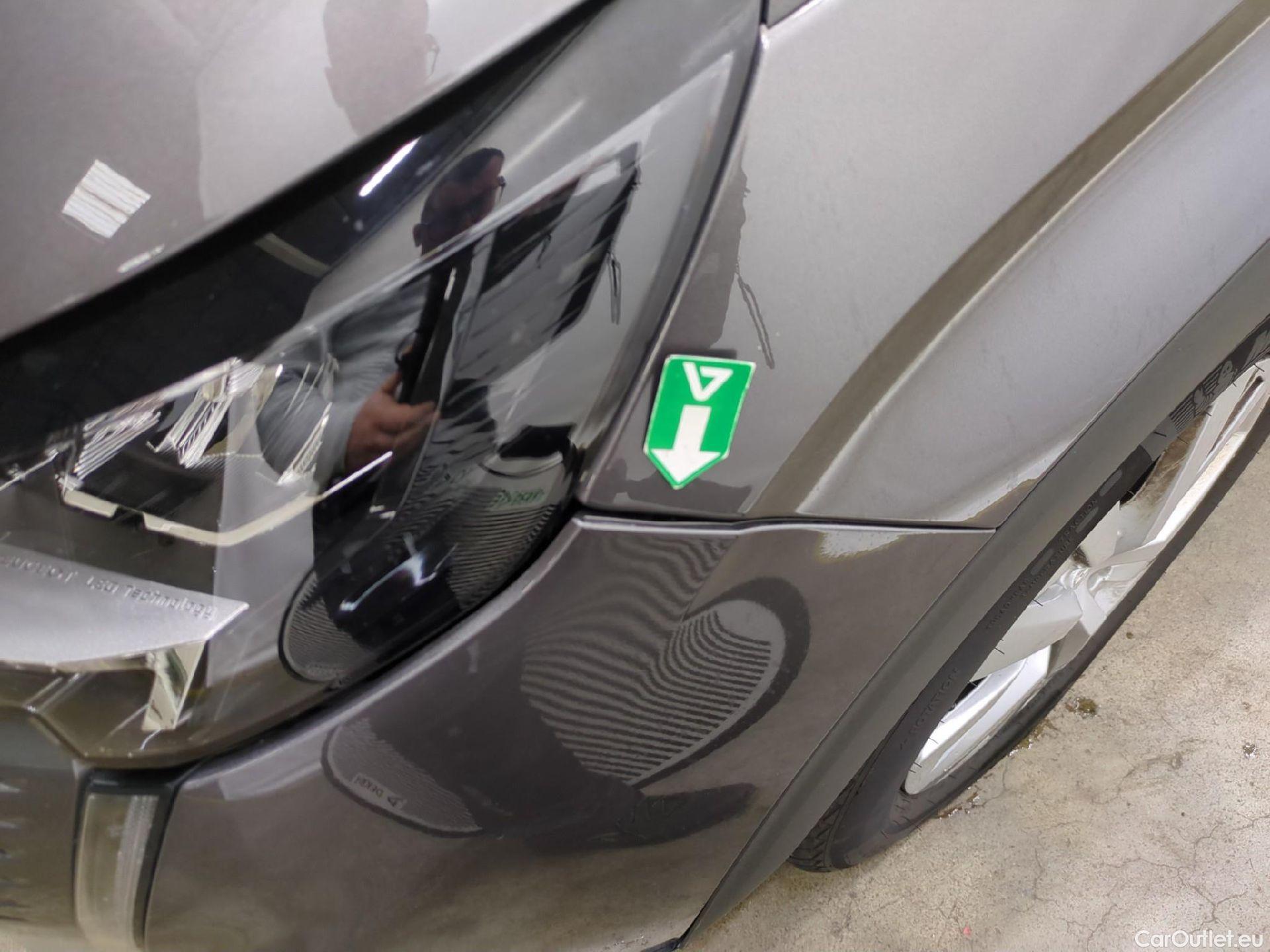  Peugeot  3008  Active Pack 1.5 HDi 130CV BVA8 E6d #41