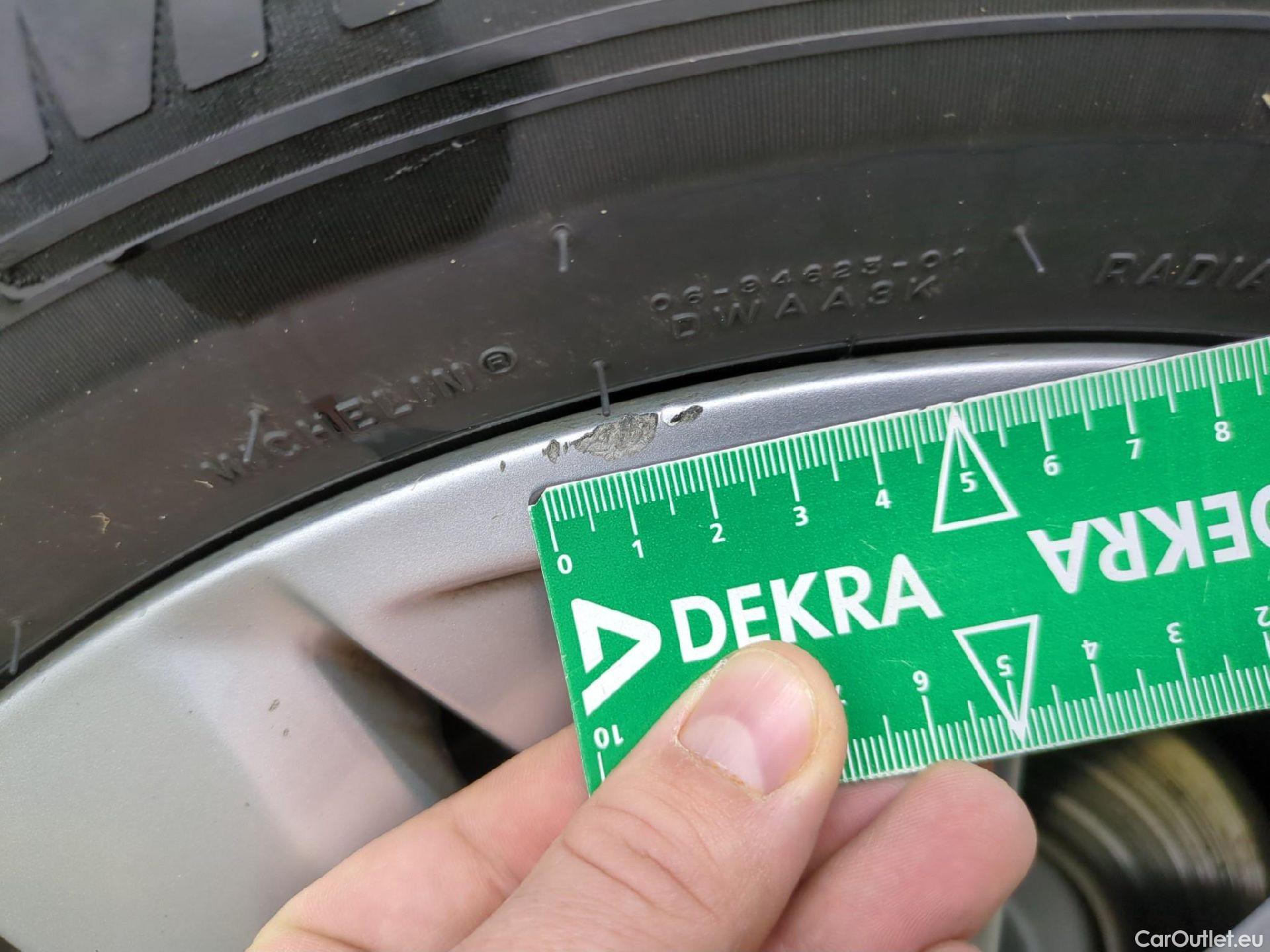  Peugeot  3008  Active Pack 1.5 HDi 130CV BVA8 E6d #16