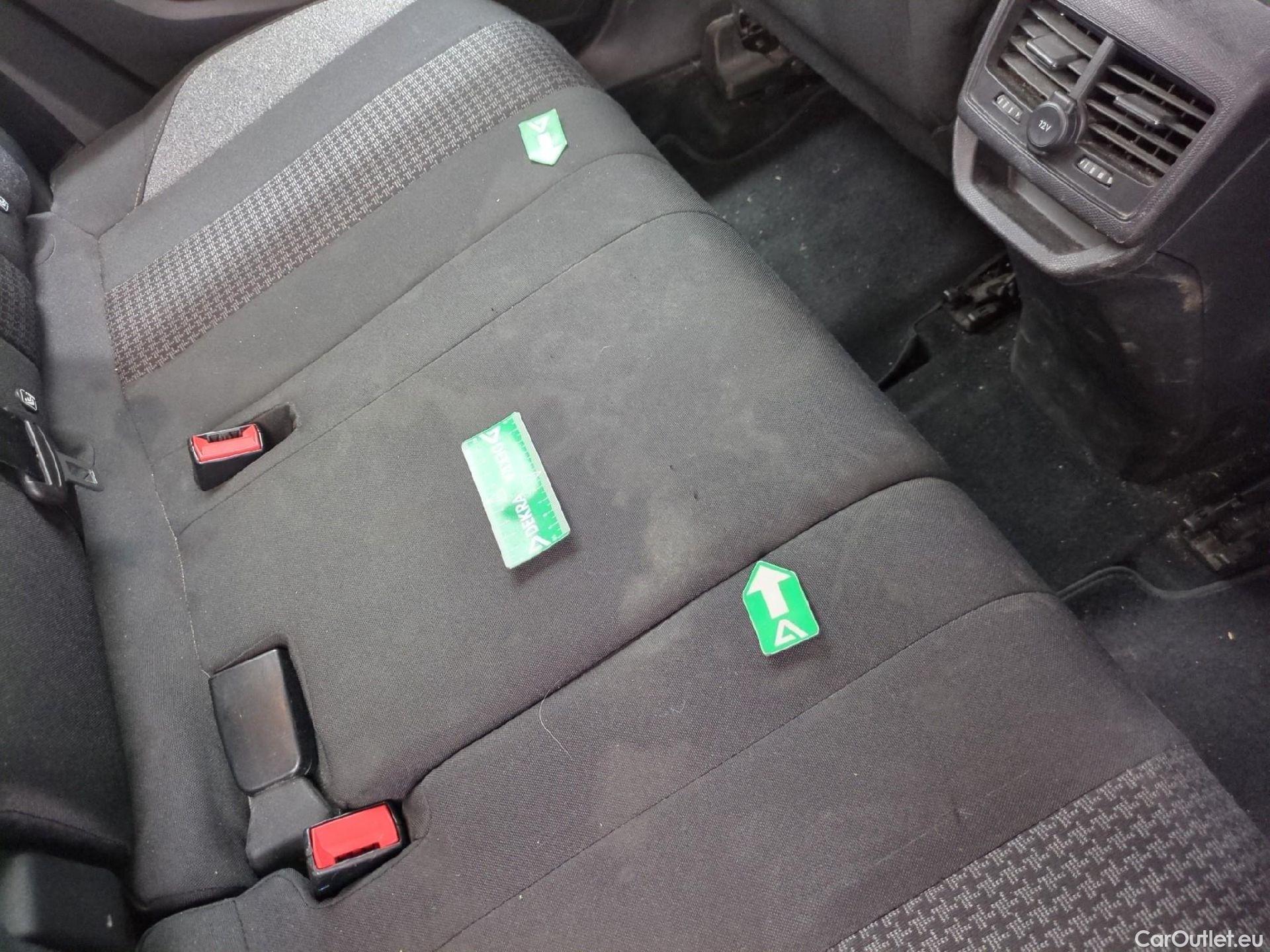  Peugeot  3008  Active Pack 1.5 HDi 130CV BVA8 E6d #24