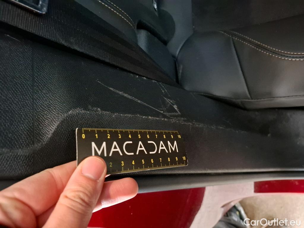  Peugeot  3008  GT 1.5 HDi 130CV BVA8 E6d #12