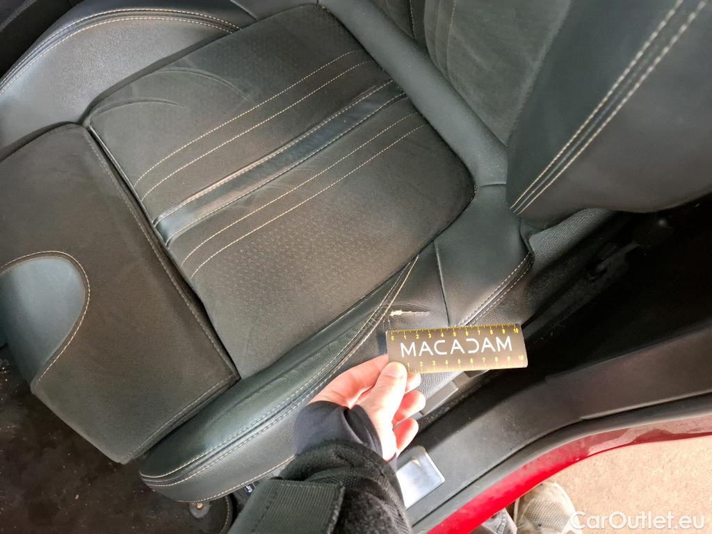  Peugeot  3008  GT 1.5 HDi 130CV BVA8 E6d #2