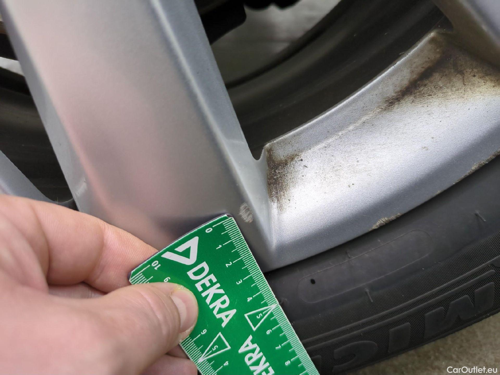  Peugeot  3008  Active Pack 1.5 HDi 130CV BVA8 E6d #19