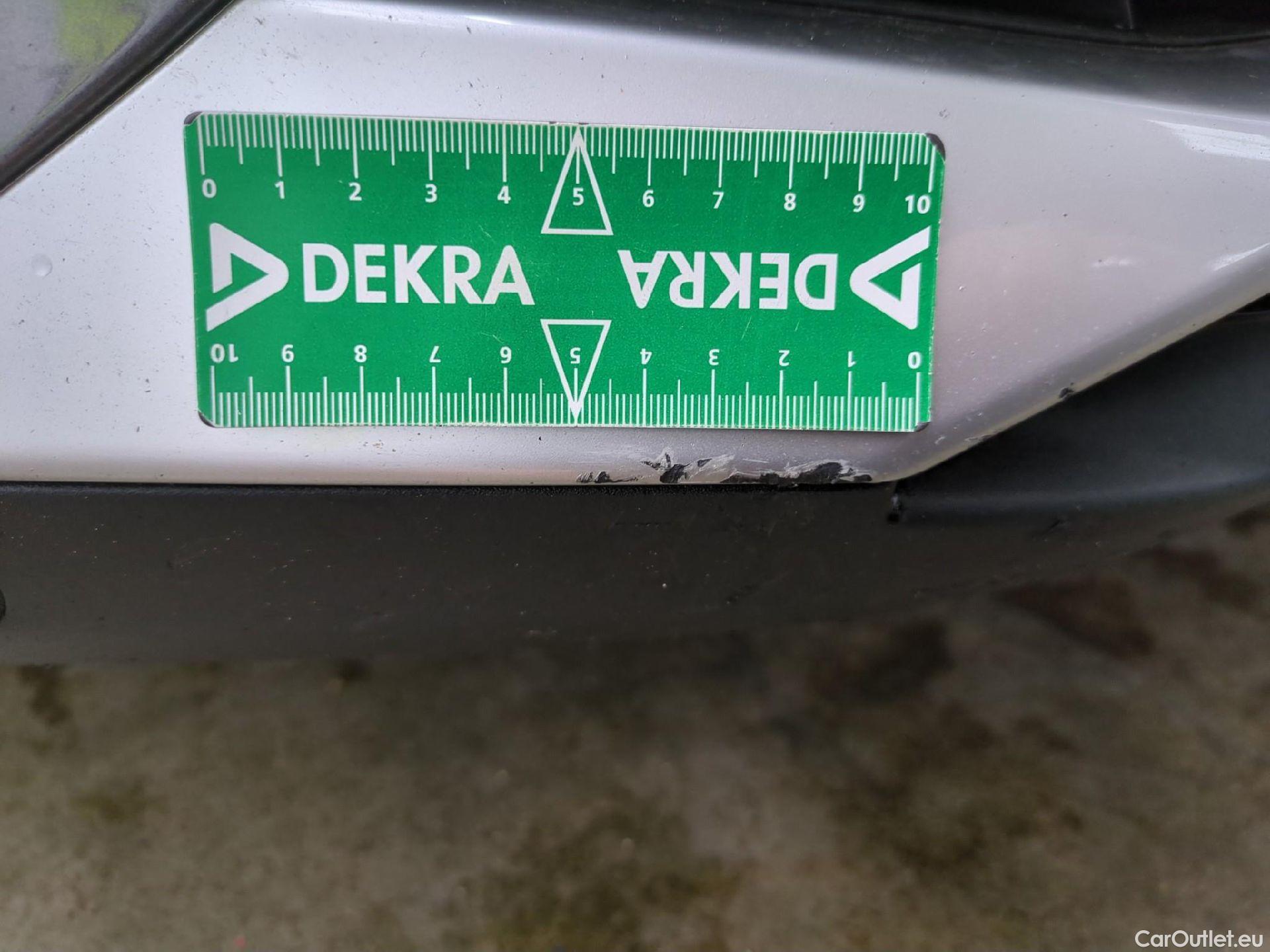  Peugeot  3008  Active Pack 1.5 HDi 130CV BVA8 E6d #39