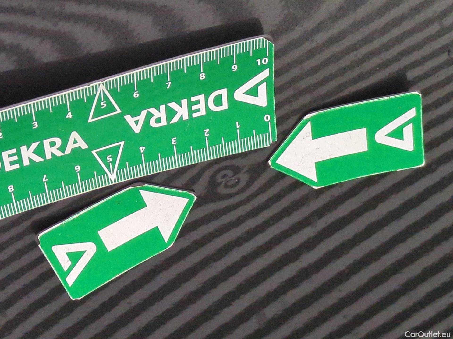  Peugeot  3008  Active Pack 1.5 HDi 130CV BVA8 E6d #45