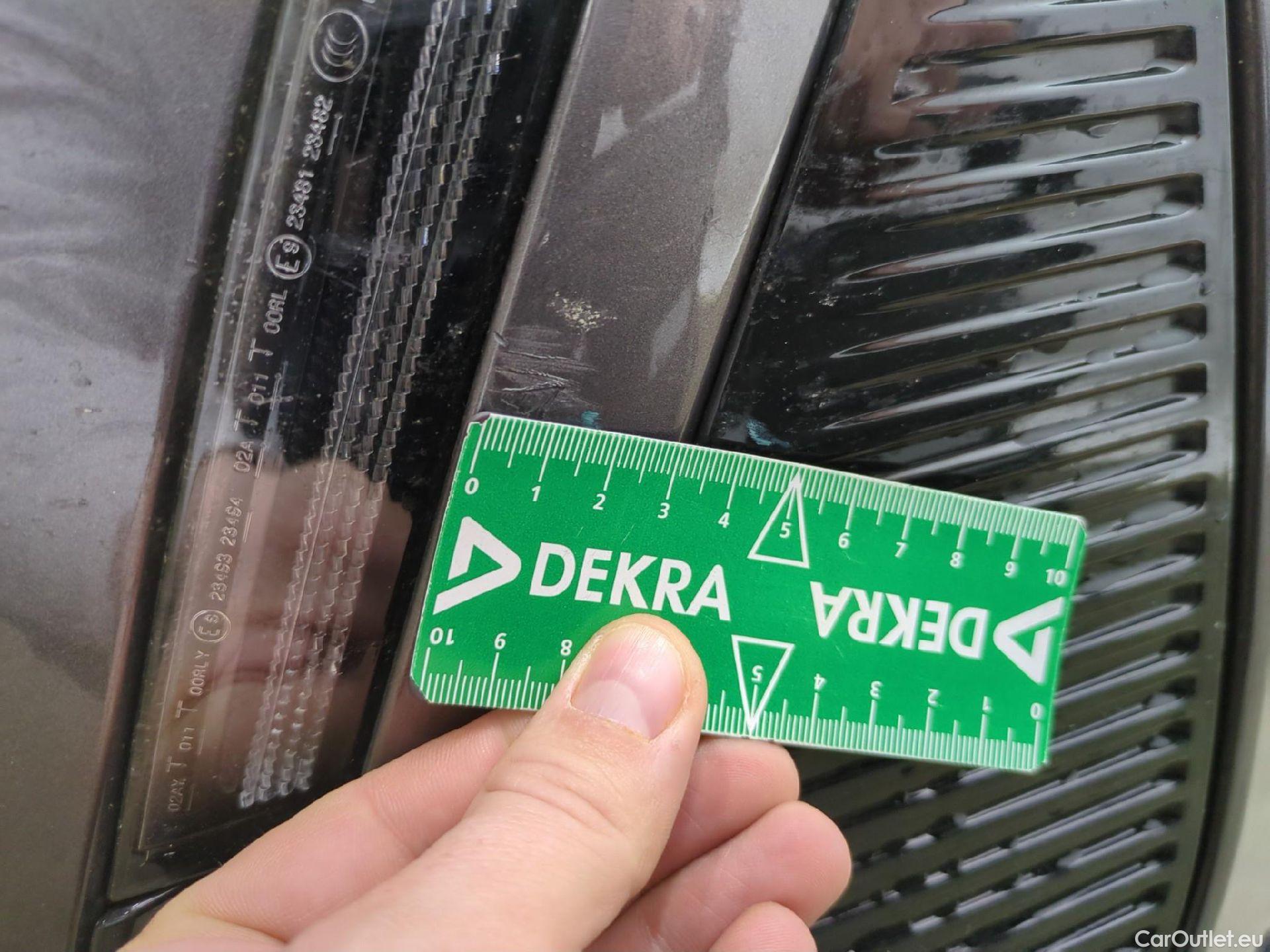  Peugeot  3008  Active Pack 1.5 HDi 130CV BVA8 E6d #31