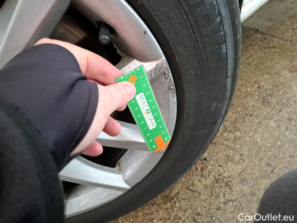  Seat  Leon SEAT  Sportstourer / 2020 / 5P / Break 2.0 TDI 150 DSG S&S Style Business #20