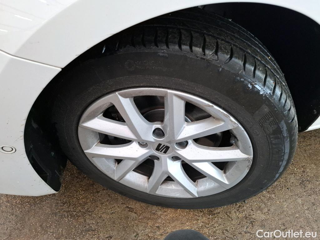  Seat  Leon SEAT  Sportstourer / 2020 / 5P / Break 2.0 TDI 150 DSG S&S Style Business #17