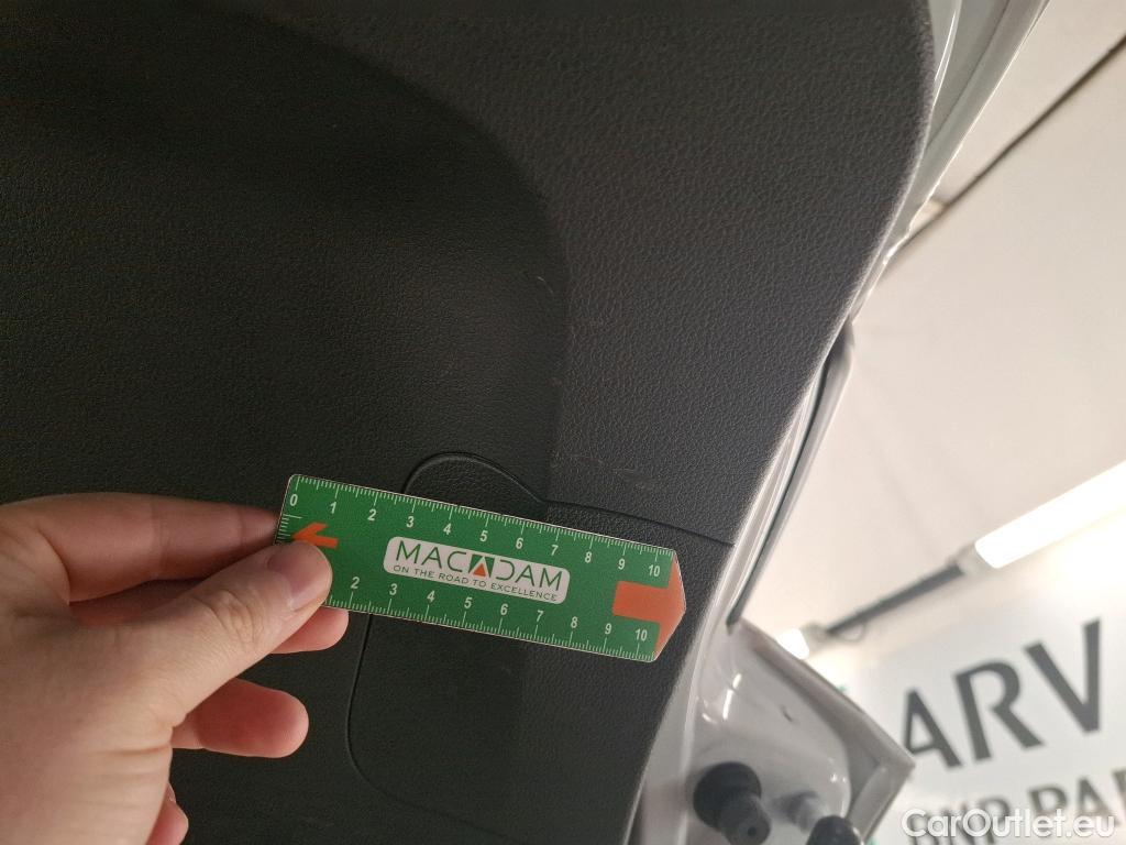  Volkswagen  Passat VOLKSWAGEN  SW / 2019 / 5P / Break 2.0 TDI 150 SCR DSG7 SW LOUNGE #17