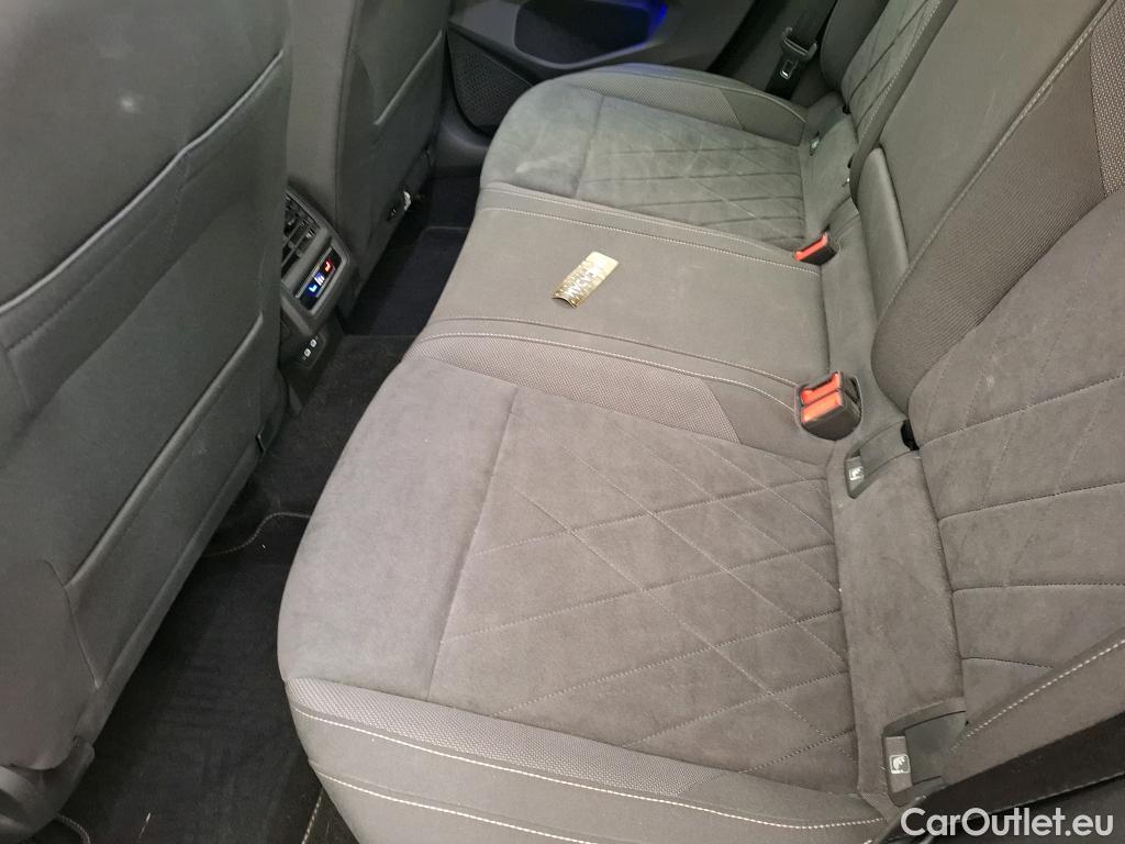  Volkswagen  Golf  VOLKSWAGEN / 2020 / 5P / Berline 1.4 eHybrid OPF 204 DSG6 Style #35