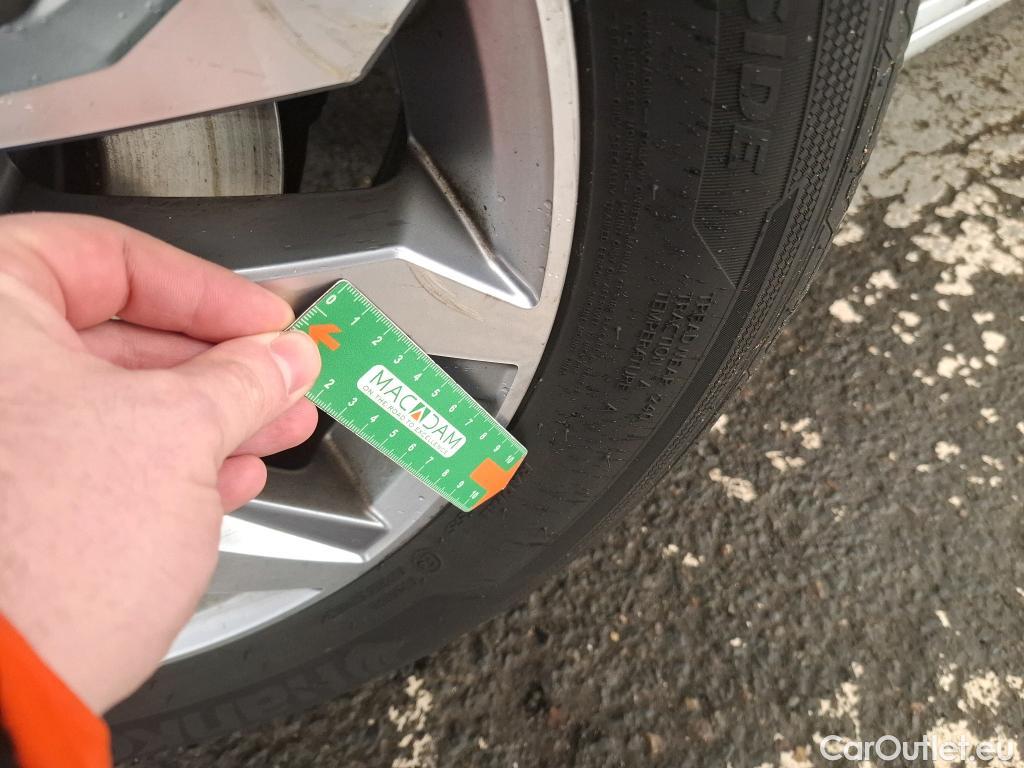  Volkswagen  Passat VOLKSWAGEN  SW / 2019 / 5P / Break 2.0 TDI 150 SCR DSG7 SW LOUNGE #8