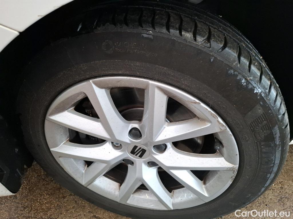  Seat  Leon SEAT  Sportstourer / 2020 / 5P / Break 2.0 TDI 150 DSG S&S Style Business #18