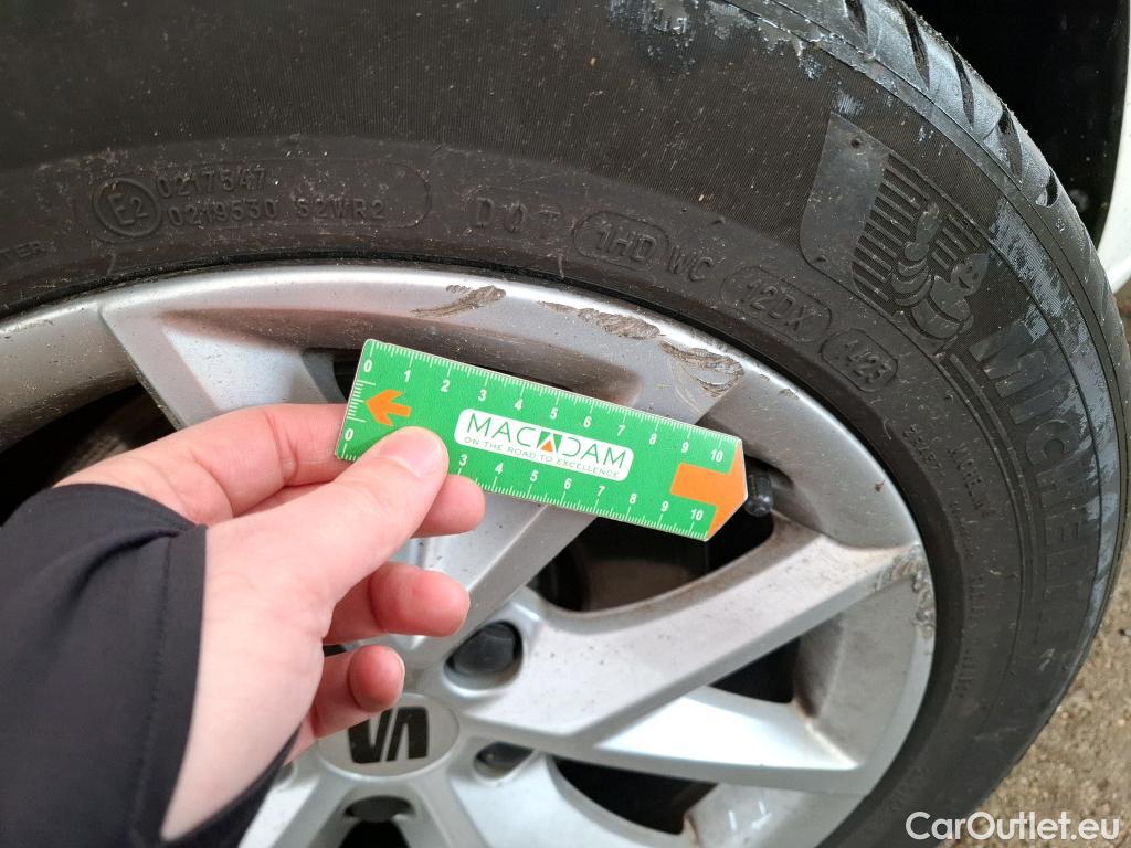  Seat  Leon SEAT  Sportstourer / 2020 / 5P / Break 2.0 TDI 150 DSG S&S Style Business #19