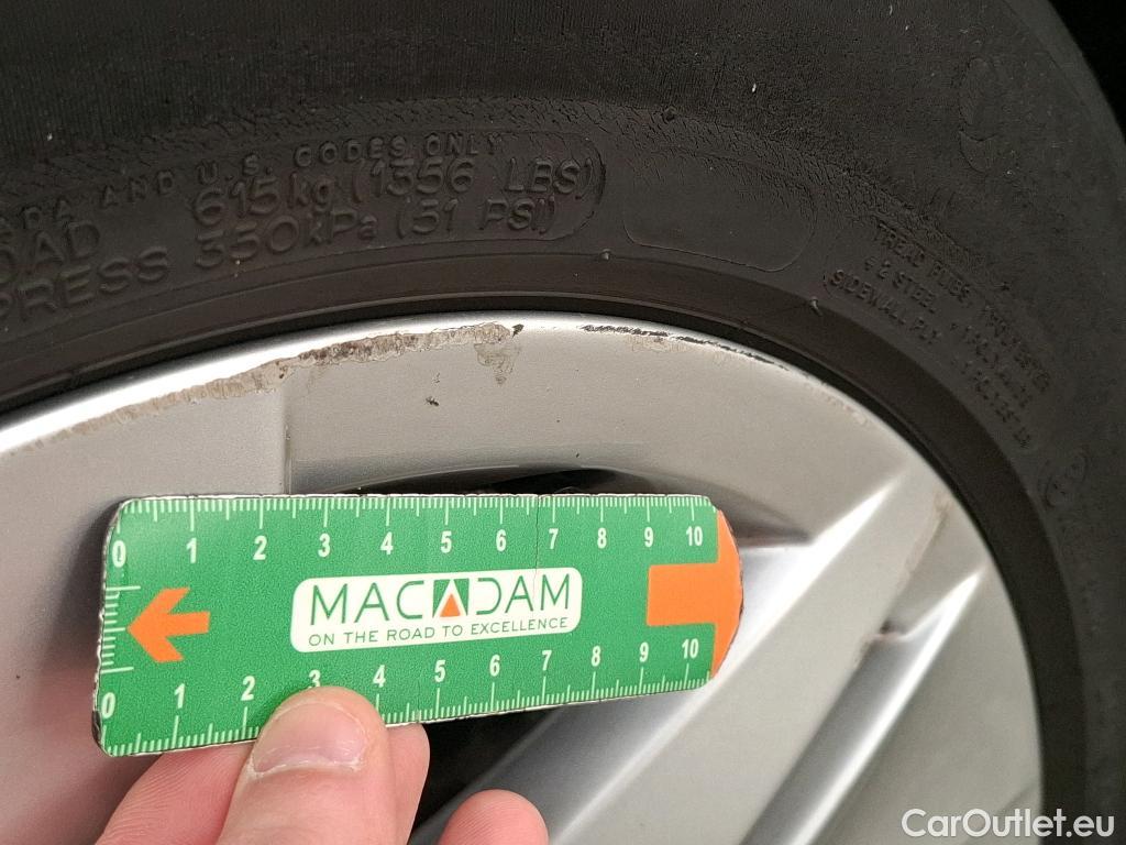  Volkswagen  Golf  VOLKSWAGEN SW / 2020 / 5P / Break 2.0 TDI SCR 150 DSG7 Life Business #8