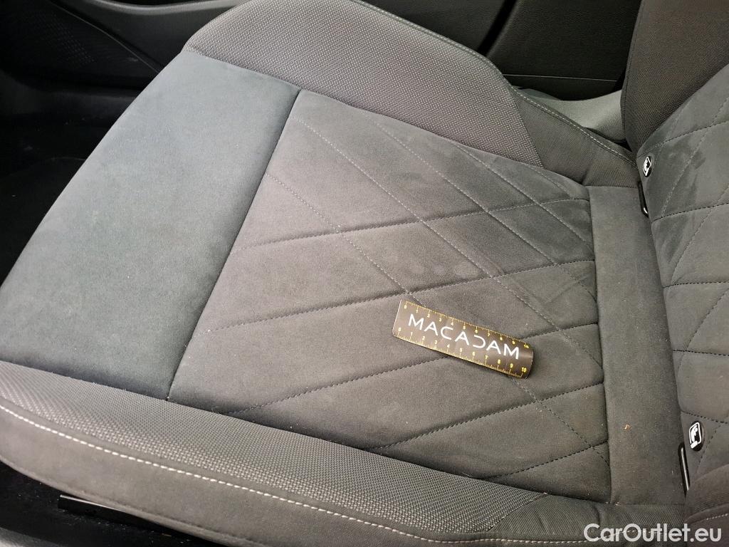  Volkswagen  Golf  VOLKSWAGEN / 2020 / 5P / Berline 1.4 eHybrid OPF 204 DSG6 Style #33