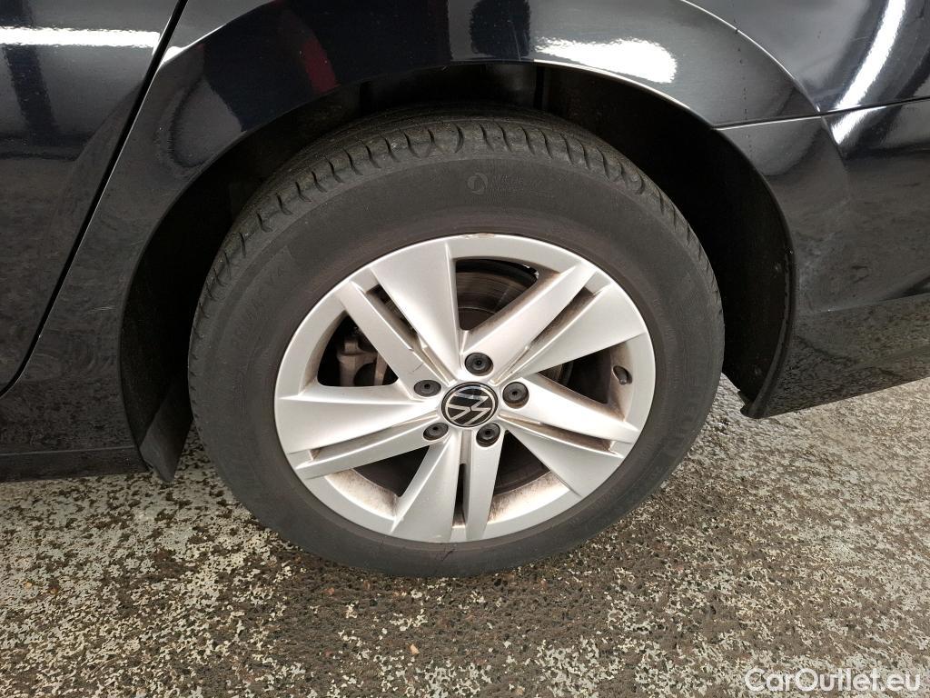  Volkswagen  Golf  VOLKSWAGEN SW / 2020 / 5P / Break 2.0 TDI SCR 150 DSG7 Life Business #1