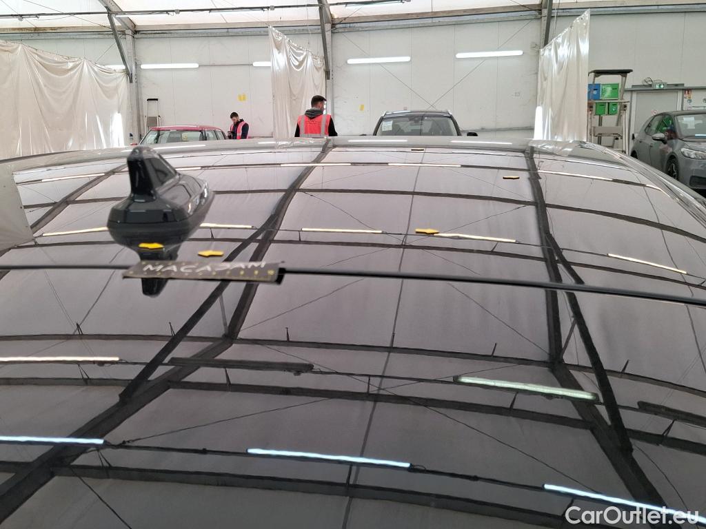  Volkswagen  Golf  VOLKSWAGEN / 2020 / 5P / Berline 1.4 eHybrid OPF 204 DSG6 Style #3