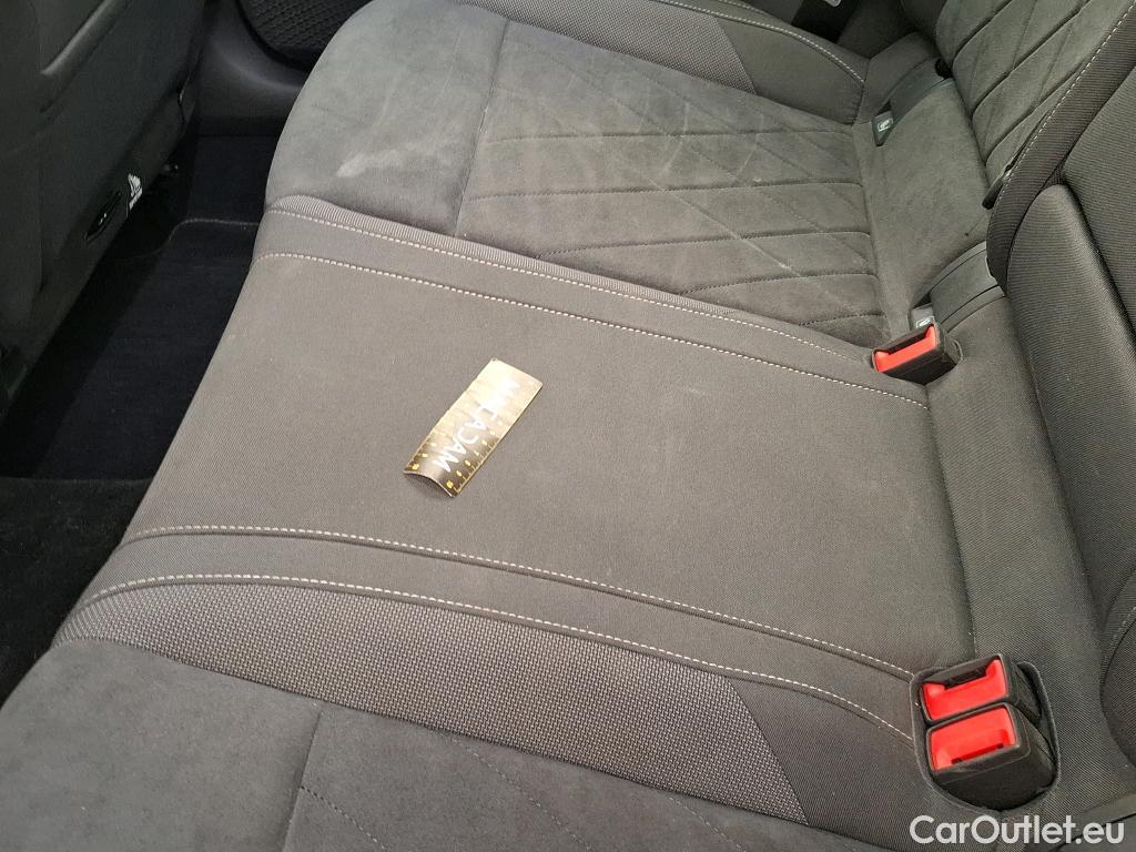  Volkswagen  Golf  VOLKSWAGEN / 2020 / 5P / Berline 1.4 eHybrid OPF 204 DSG6 Style #36