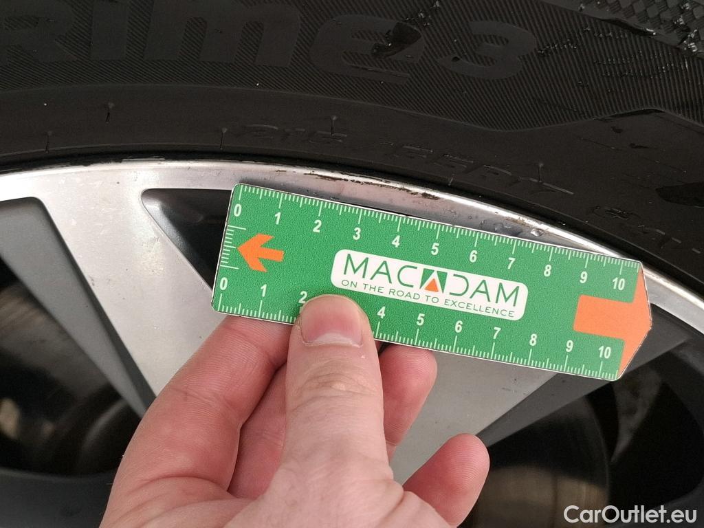  Volkswagen  Passat VOLKSWAGEN  SW / 2019 / 5P / Break 2.0 TDI 150 SCR DSG7 SW LOUNGE #12