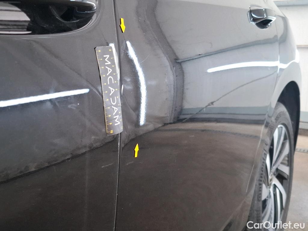  Volkswagen  Golf  VOLKSWAGEN / 2020 / 5P / Berline 1.4 eHybrid OPF 204 DSG6 Style #15