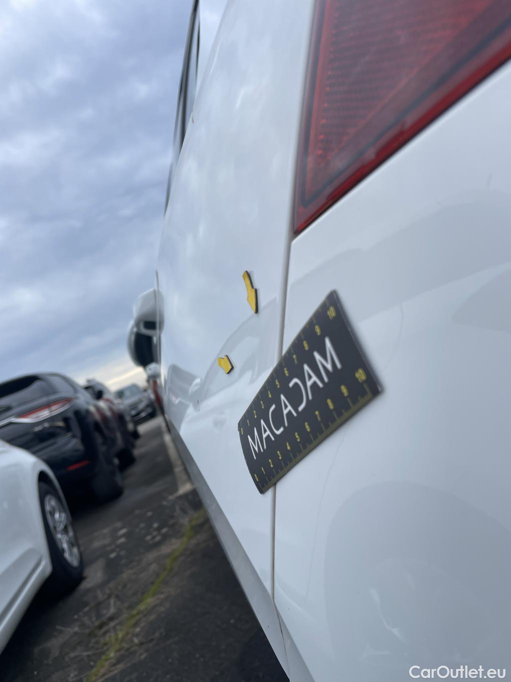  Volkswagen  Golf  VOLKSWAGEN  2020  5P  Berline 20 TDI SCR 115 DSG7 Life Busi #37