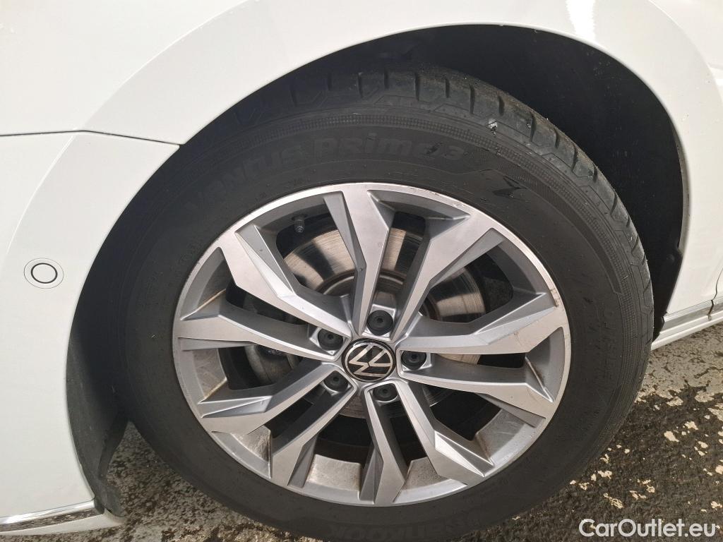  Volkswagen  Passat VOLKSWAGEN  SW / 2019 / 5P / Break 2.0 TDI 150 SCR DSG7 SW LOUNGE #6