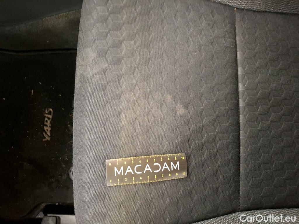  Toyota  Yaris TOYOTA  Hybride / 2019 / 5P / Berline Hybride 116h Dynamic Business Beyond Zer #9