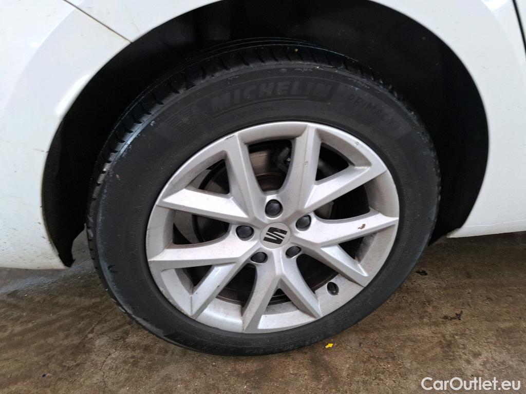  Seat  Leon SEAT  Sportstourer / 2020 / 5P / Break 2.0 TDI 150 DSG S&S Style Business #27