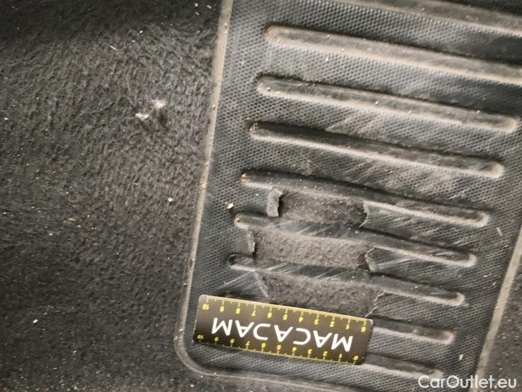  Citroen  C3 CITROEN  Société / 2016 / 5P / Berline PureTech 82 S&S BVM Feel #43