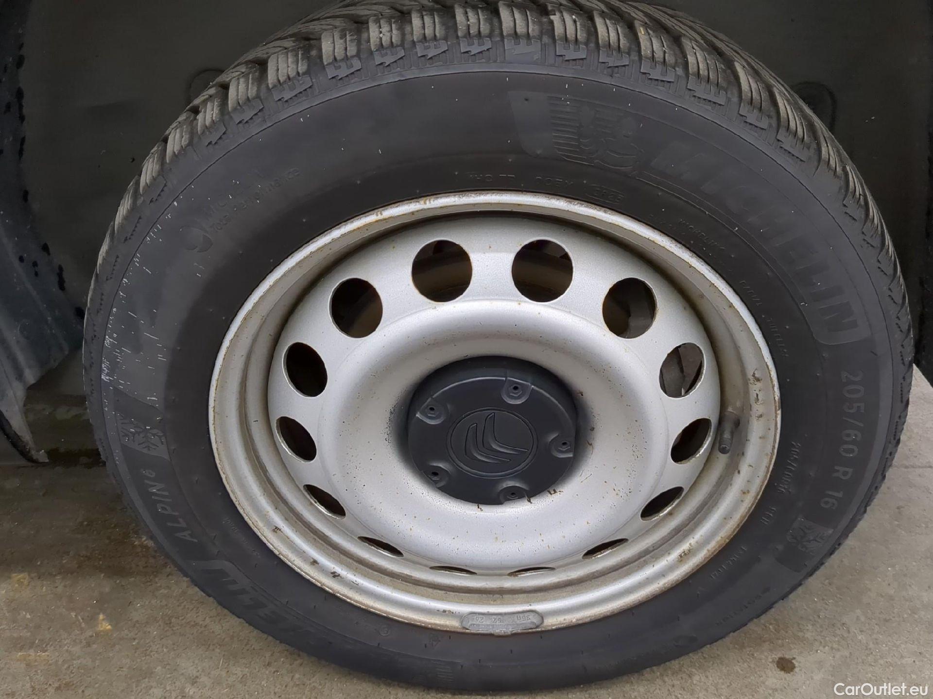  Citroen  Berlingo  Fourgon Club M 1000 1.5 BlueHDi 130CV BVA8 E6dT #11