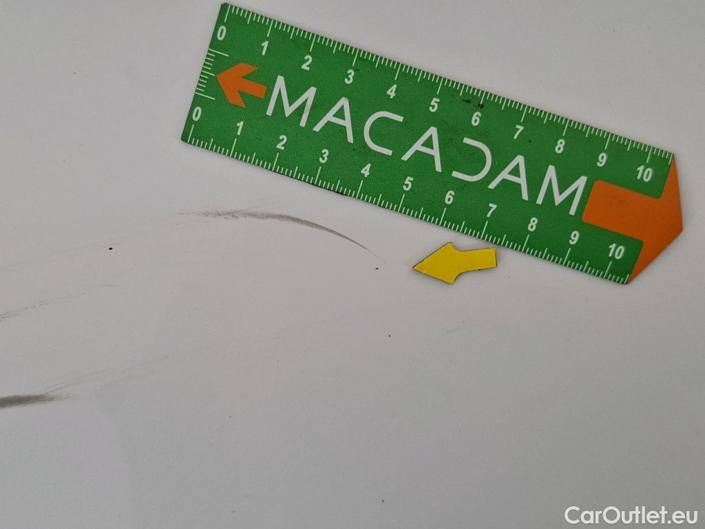  Peugeot  208 PEUGEOT  Affaire / 2019 / 5P / Berline 1.5 BlueHDi 100 S&S Premium #6