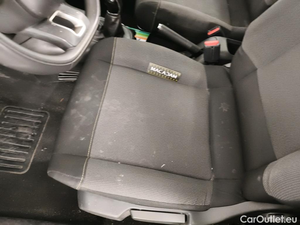  Citroen  C3 CITROEN  Société / 2016 / 5P / Berline PureTech 82 S&S BVM Feel #53