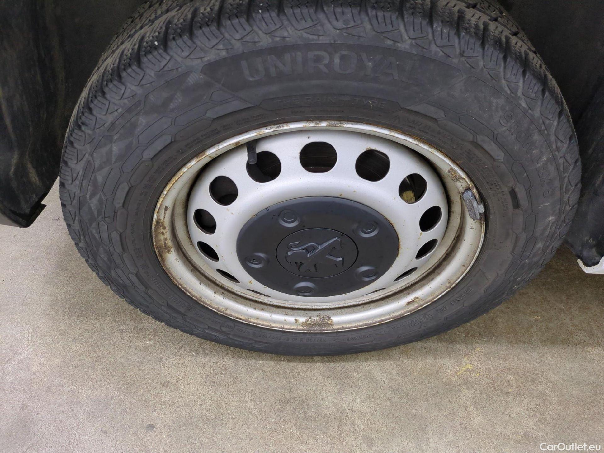  Peugeot  Expert  Fourgon Asphalt L2 2.0 HDi 120CV BVM6 E6dT #21