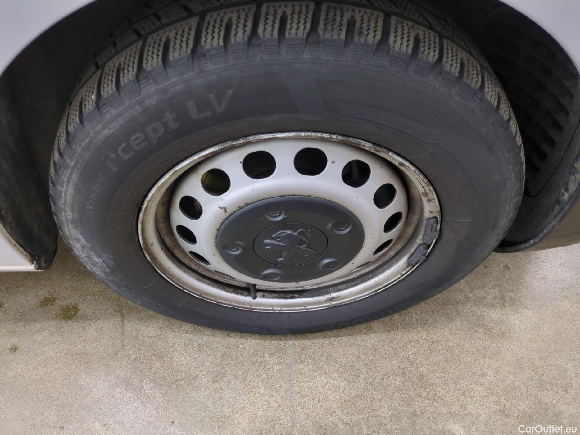  Peugeot  Expert  Fourgon Asphalt L2 2.0 HDi 120CV BVM6 E6dT #22