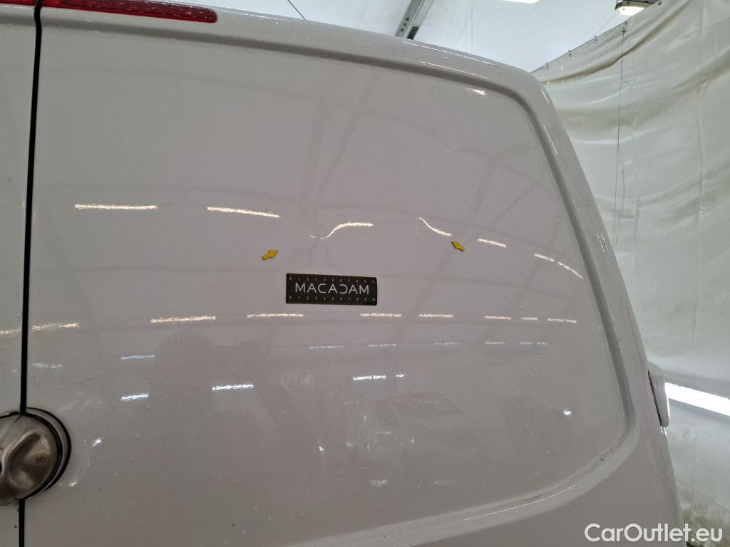  Volkswagen  Transporter VOLKSWAGEN  / 2019 / 4P / Fourgon tôlé 2.0 TDi 150 DSG7 L1H1 Business Line #23