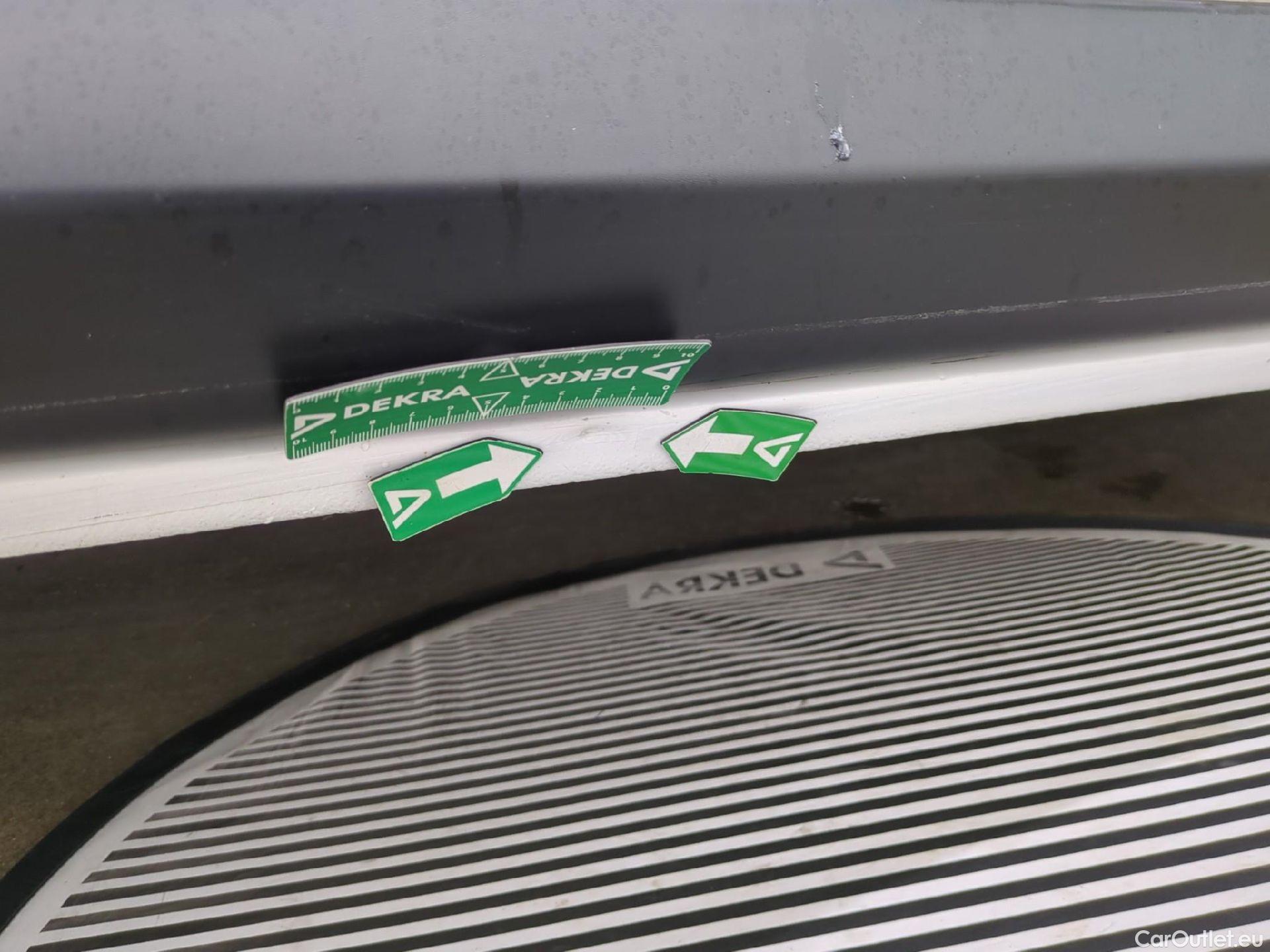  Peugeot  Expert  Fourgon Asphalt L2 2.0 HDi 120CV BVM6 E6dT #26