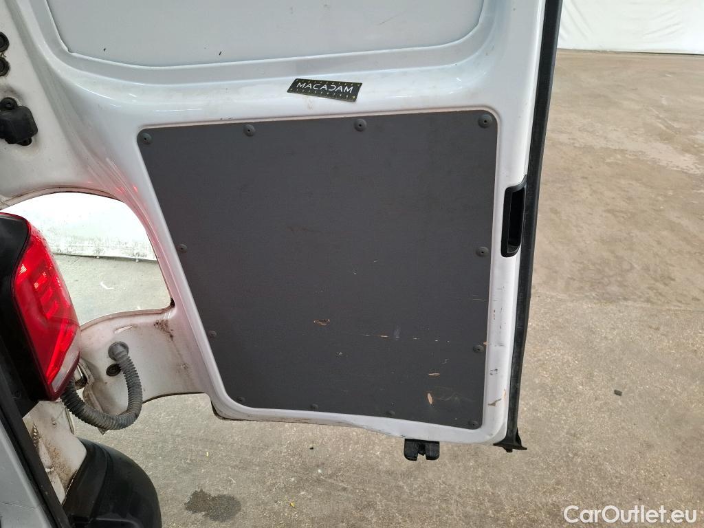  Volkswagen  Transporter VOLKSWAGEN  / 2019 / 4P / Fourgon tôlé 2.0 TDi 150 DSG7 L1H1 Business Line #45