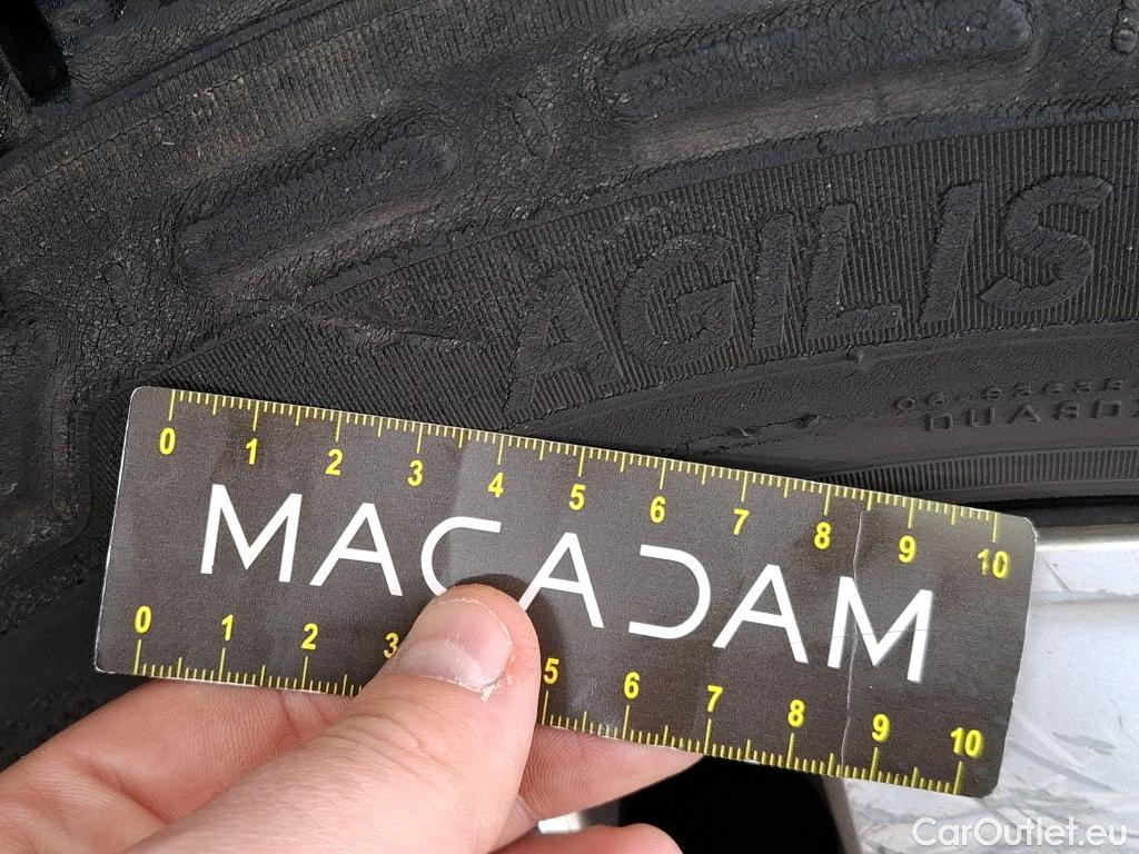  Volkswagen  Transporter VOLKSWAGEN  / 2019 / 4P / Fourgon tôlé 2.0 TDi 150 DSG7 L1H1 Business Line #37