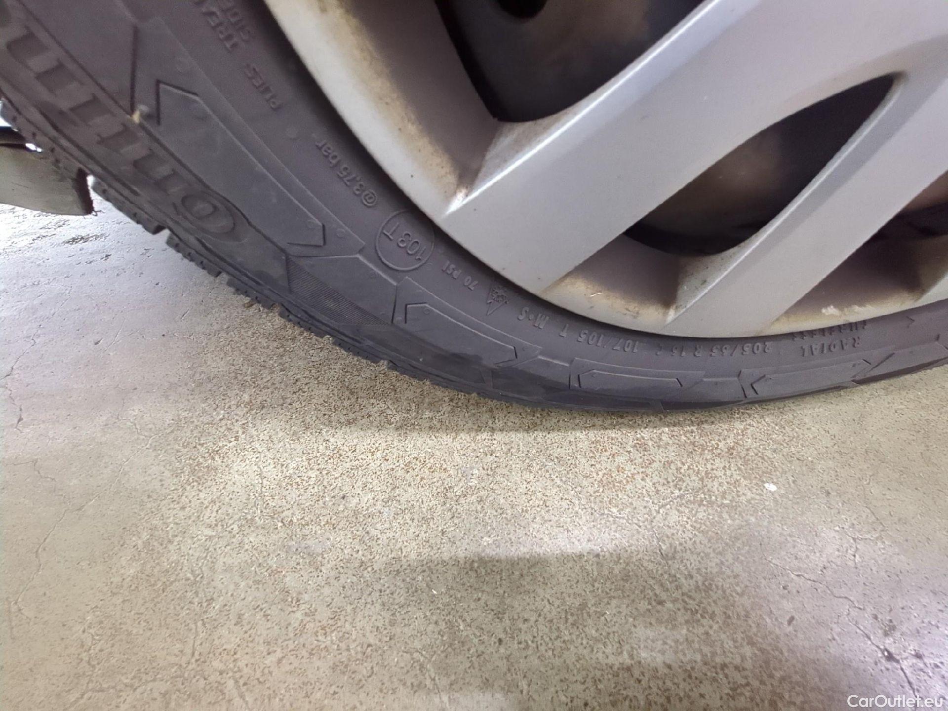  Renault  Trafic  Furgon Grand Confort L1H1 1200 1.6 dCi 125CV BVM6 E6 #2